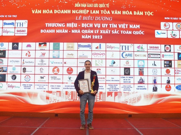 thương hiệu azk uy tín